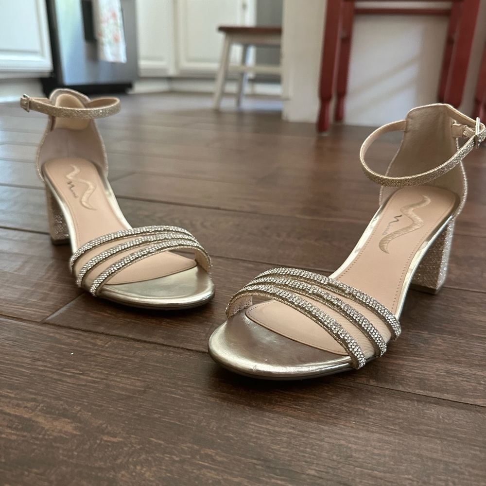 8.5 Nina Gold Rhinestone Dress Heel